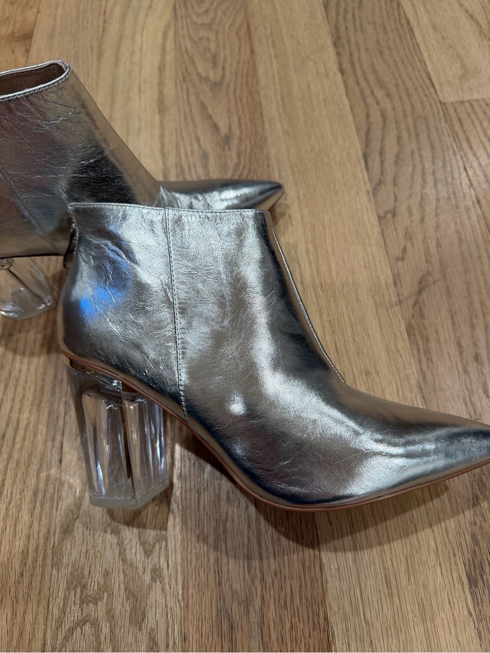 CECILIA EMMIE SILVER/CLEAR BOOTIE SZ 39 - Picture 2 of 7